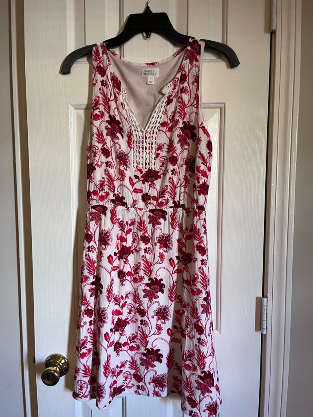 Market & Spruce Pink and White Women’s Mini Dress Size M